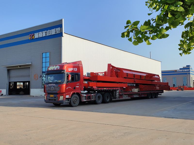 電動葫蘆門式起重機 2臺 MHxh10t—25m 外懸5/5m MHxh5t—23m 外懸4.5/4.5m 制作完成，發(fā)往青海交付客戶使用